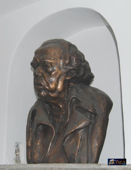 busto del La Via.JPG